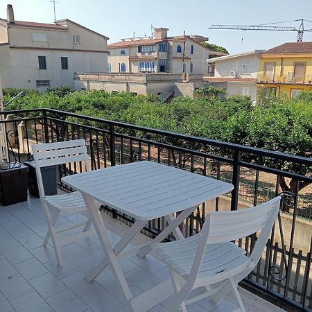 Ferienwohnung Casa Lulu Due Minuti Dal Mare Ardore Marina Exterior foto